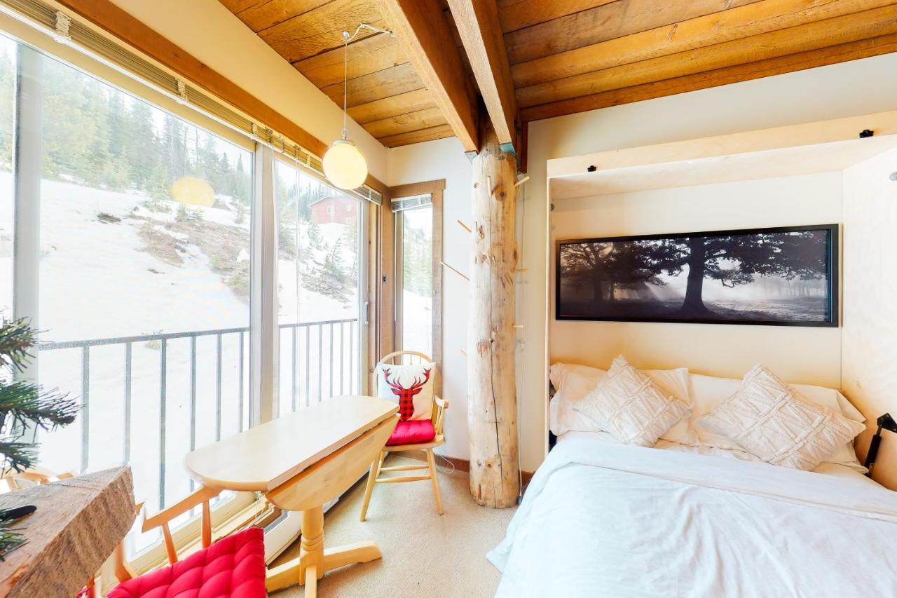 فندق Moguls 813 Big White المظهر الخارجي الصورة